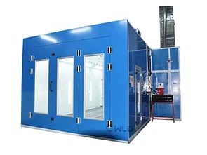 Panel Beater Koristite sobu za farbanje automobila na bazi vode